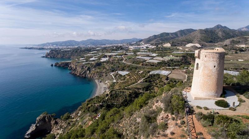 Apartamentos Cantarero Maro Nerja Exterior photo