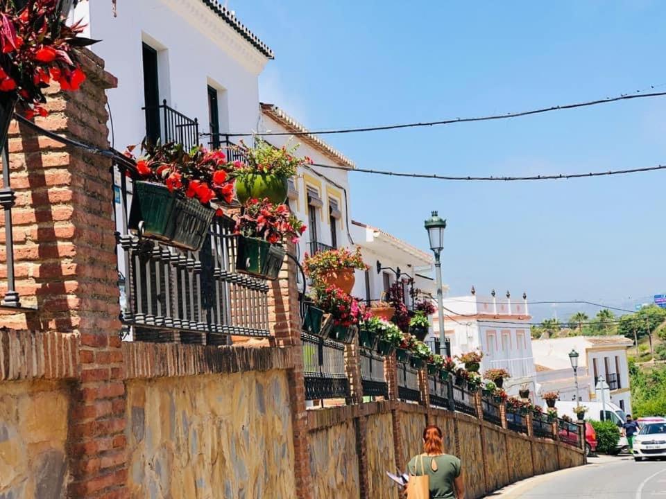 Apartamentos Cantarero Maro Nerja Exterior photo